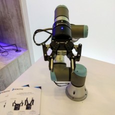 Robotiq Grippers - Force Torque Sensor - Wrist Camera - 166